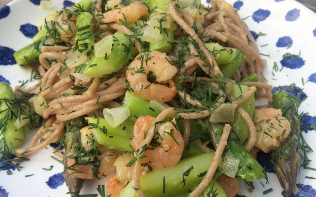 Pasta met garnalen en groene asperges